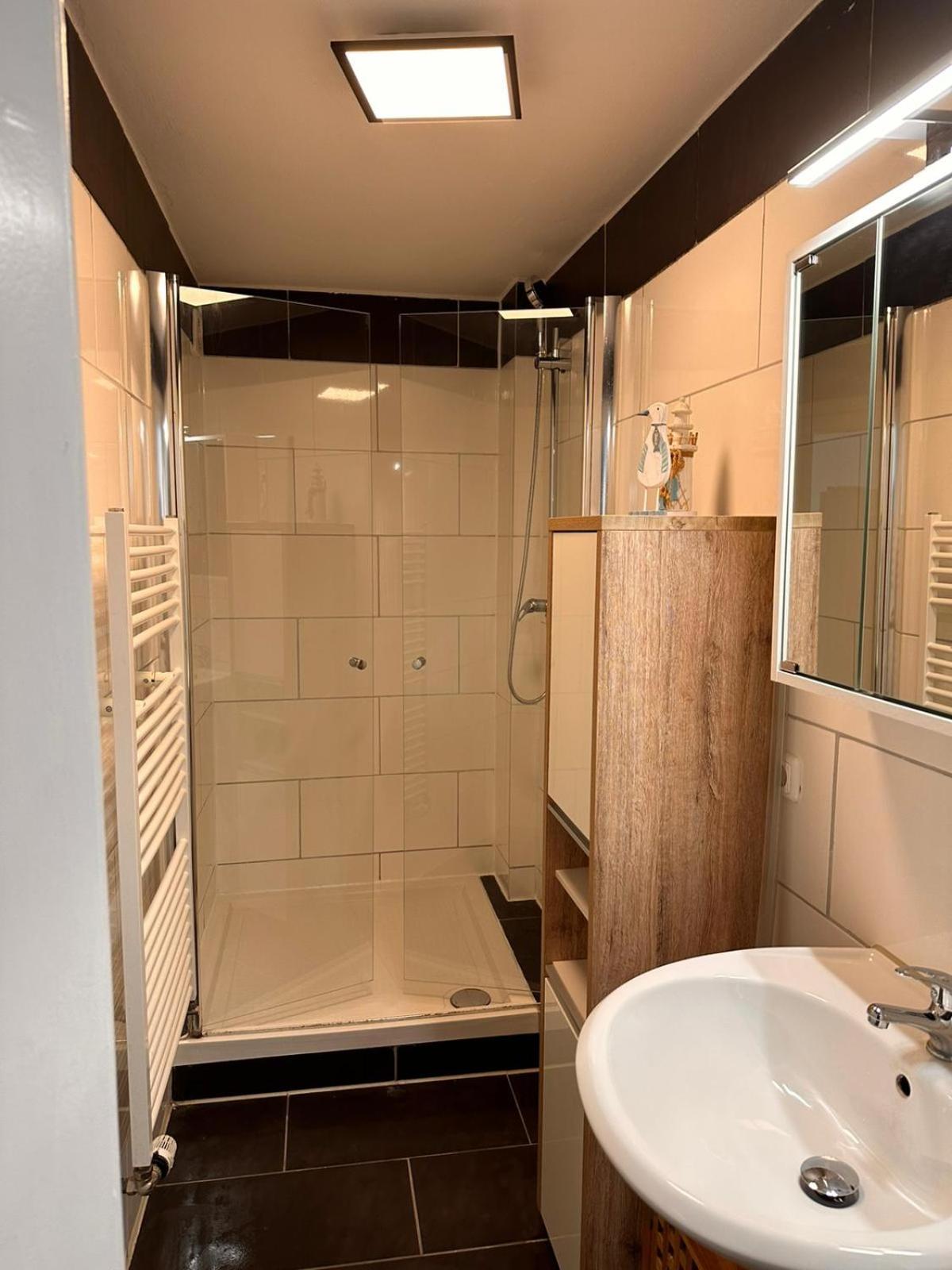 פאדרבורן Schoenes Zimmer Im Zentrum - 3 מראה חיצוני תמונה